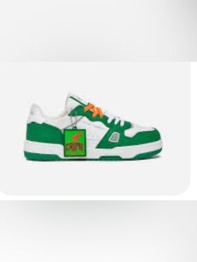 NWT Crime London‎ White Sneakers with Green Panels Neon Orange Laces size 45